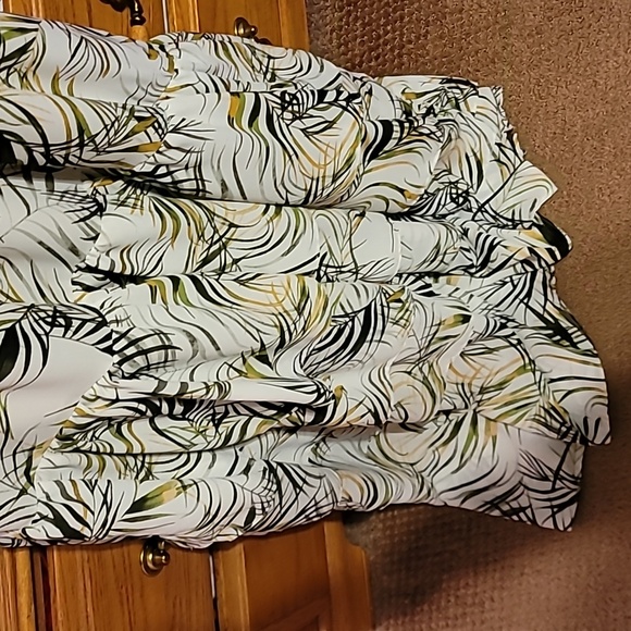 Misa Los Angeles Palm Print Dress - Picture 6 of 7